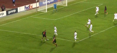 1633726099385097047.gif 1075.gif